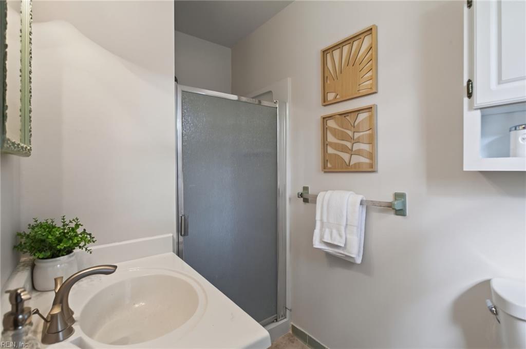 4353 Shorewood Dr Property Photo 32