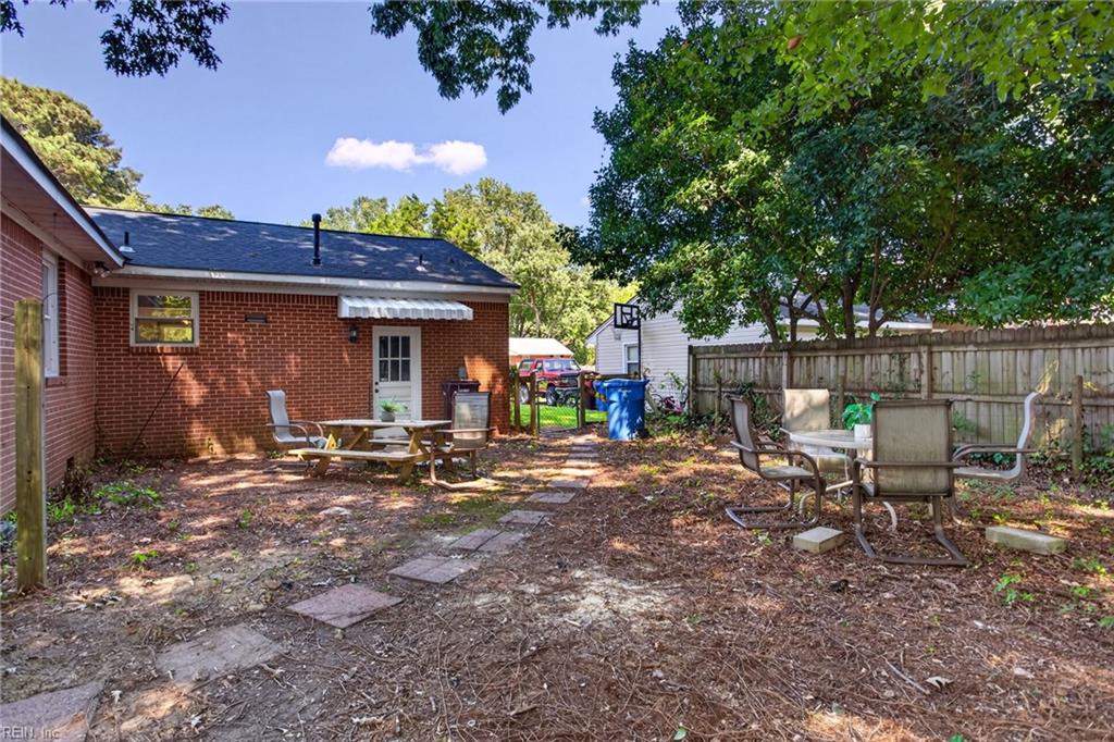 4353 Shorewood Dr Property Photo 35