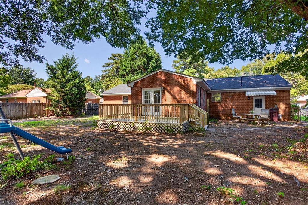 4353 Shorewood Dr Property Photo 36
