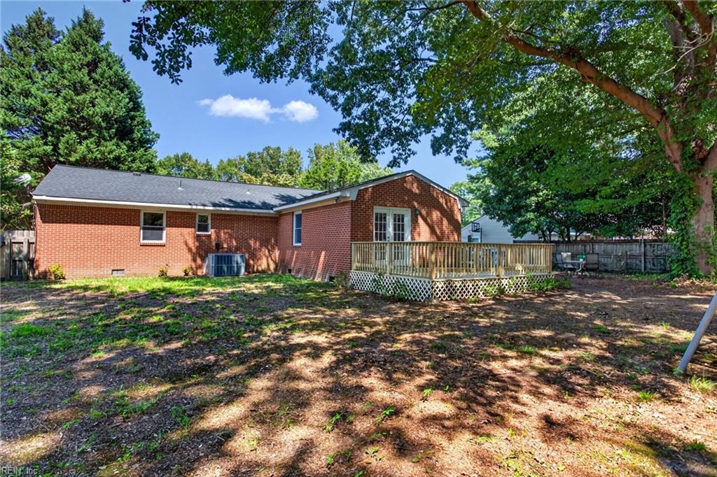 4353 Shorewood Dr Property Photo 37