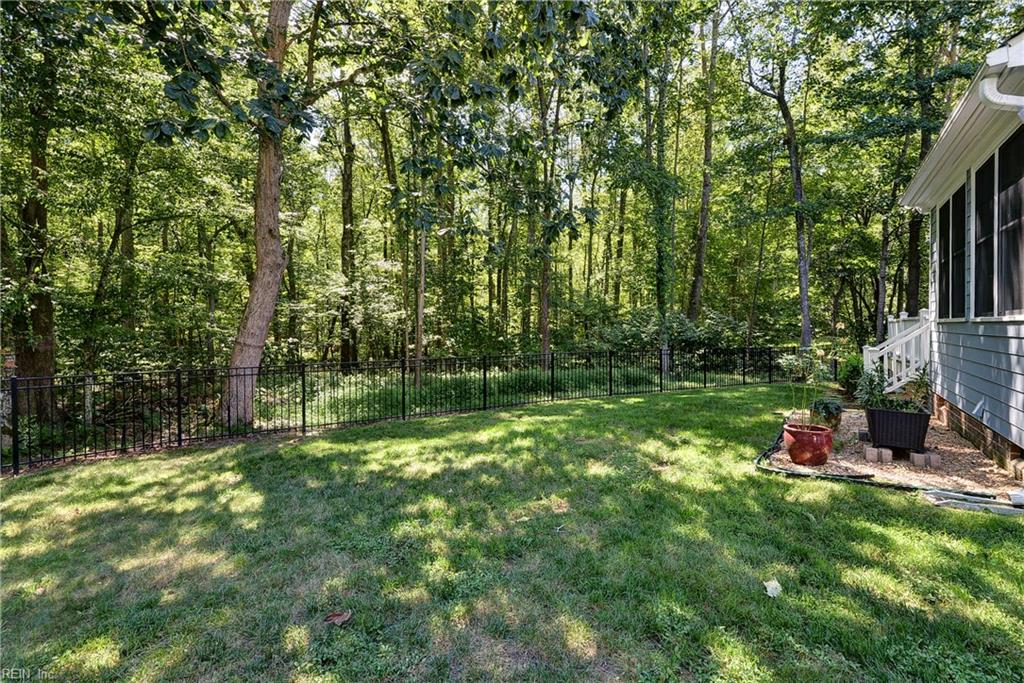 140 Great Gln Property Photo 36