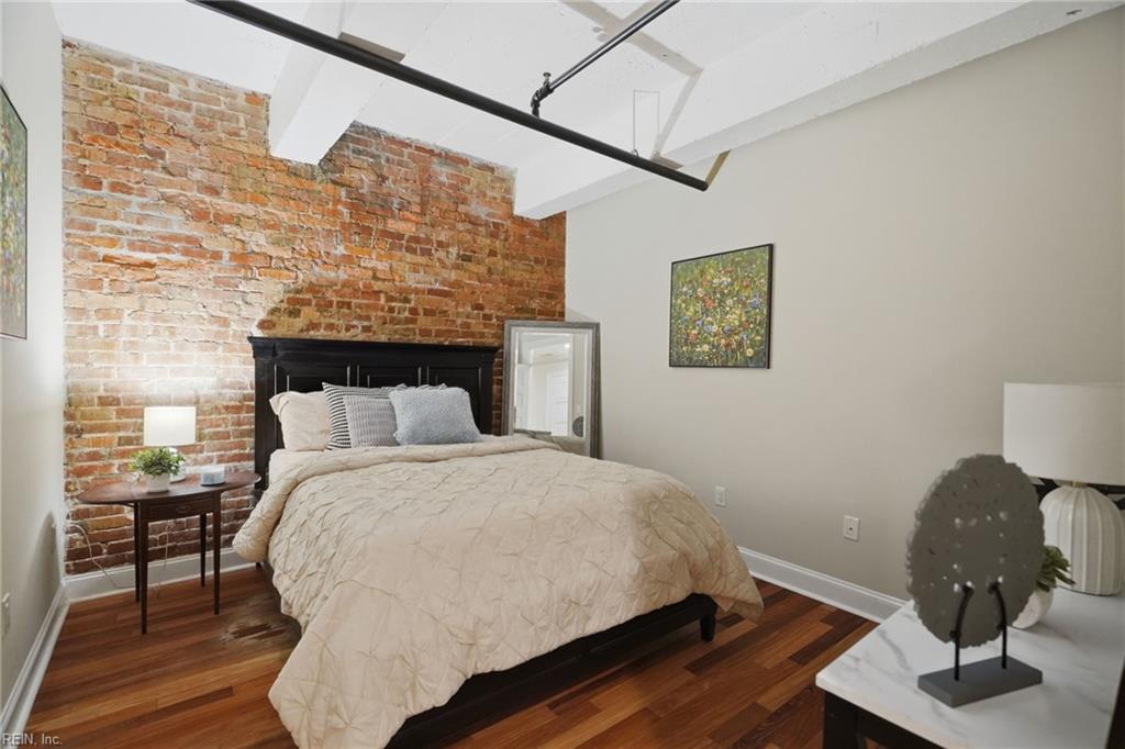 426 Granby St Property Photo 6