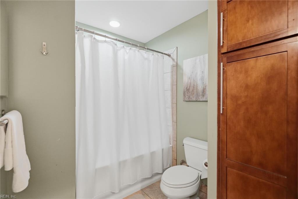 426 Granby St Property Photo 10