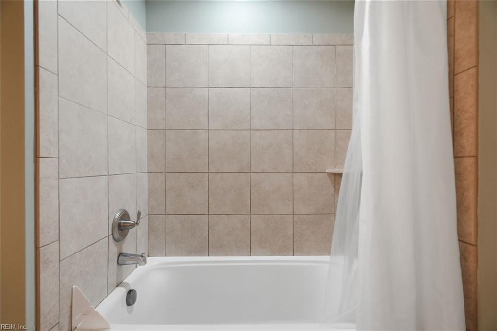 426 Granby St Property Photo 11