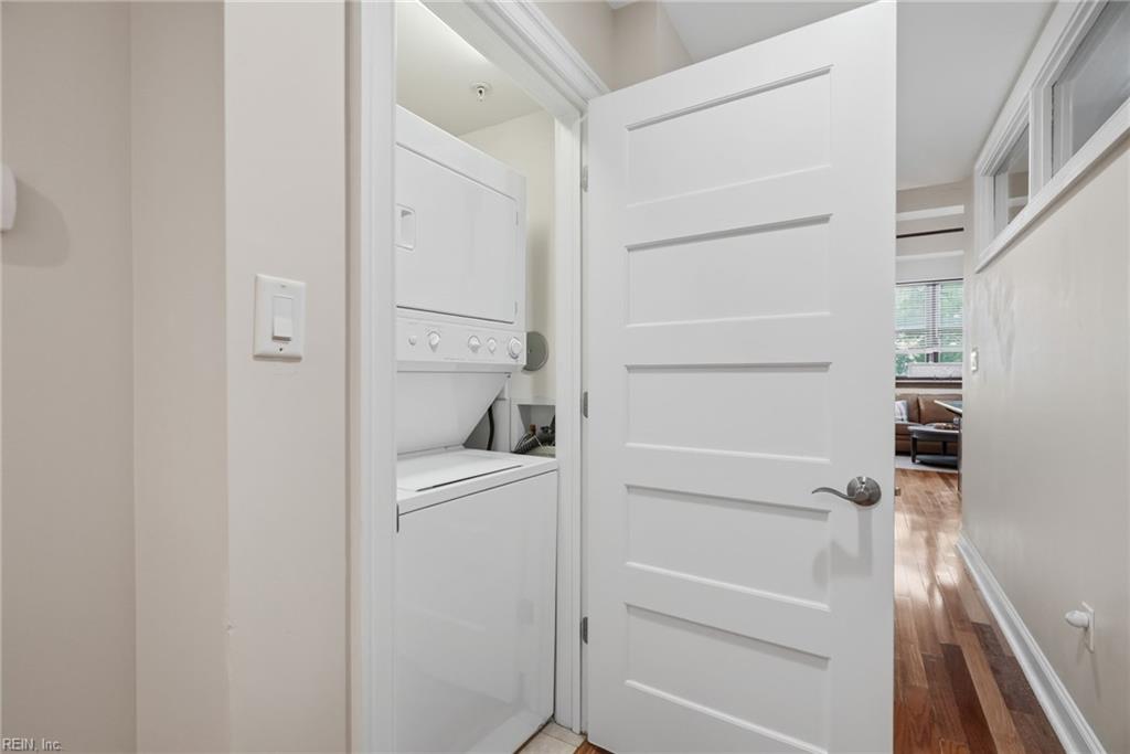 426 Granby St Property Photo 12