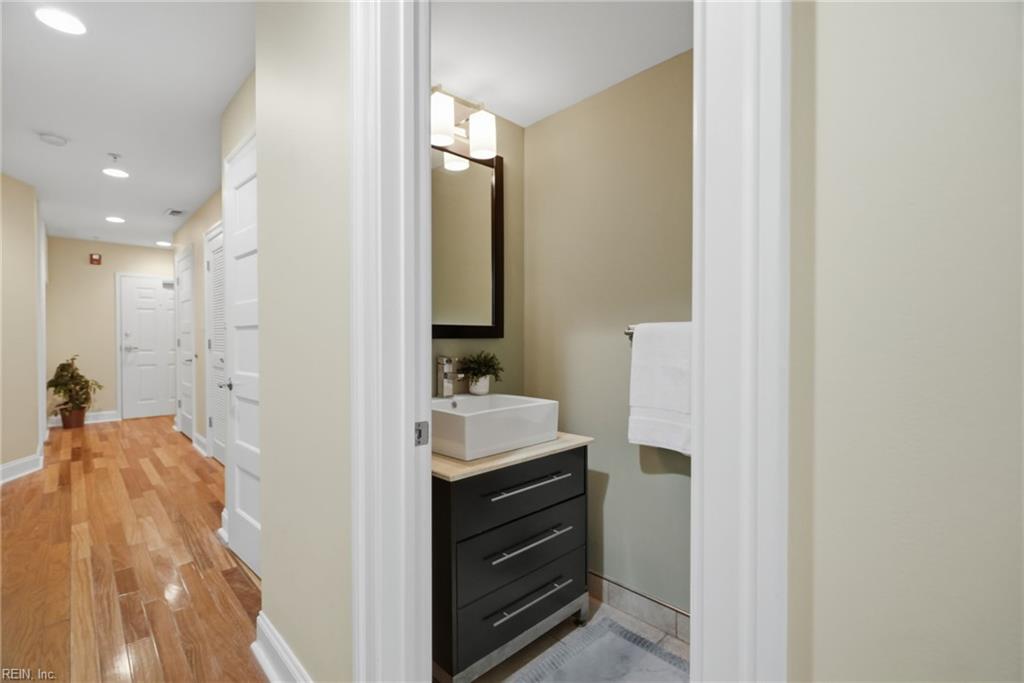 426 Granby St Property Photo 15