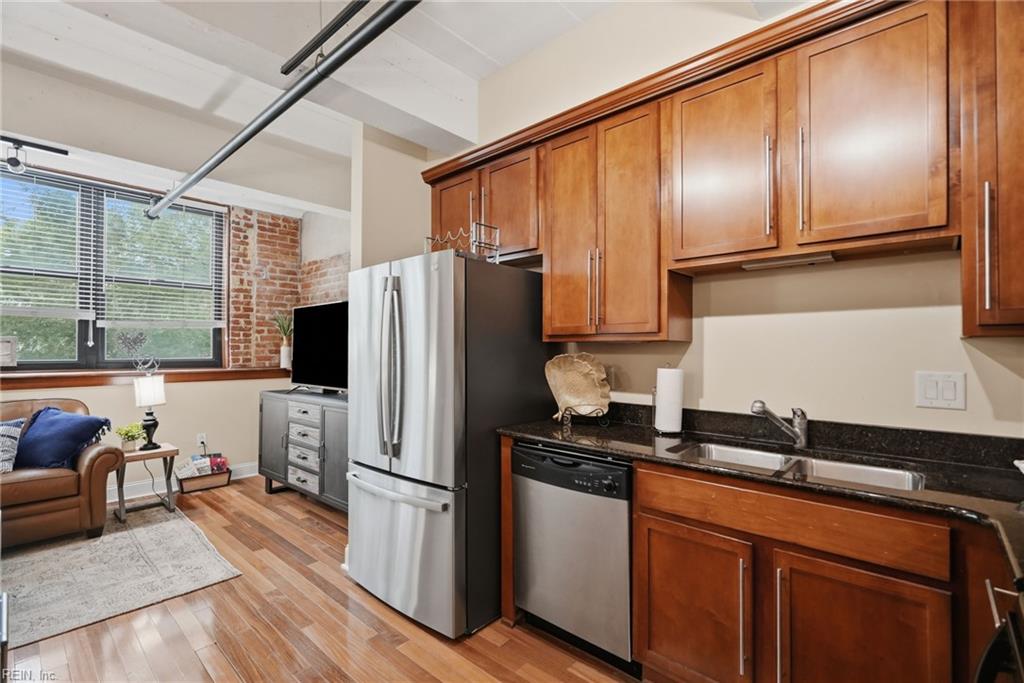 426 Granby St Property Photo 25