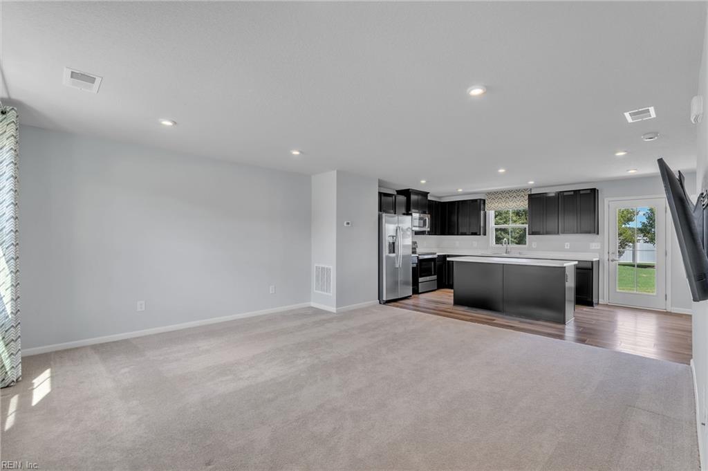1306 Elder St Property Photo 10
