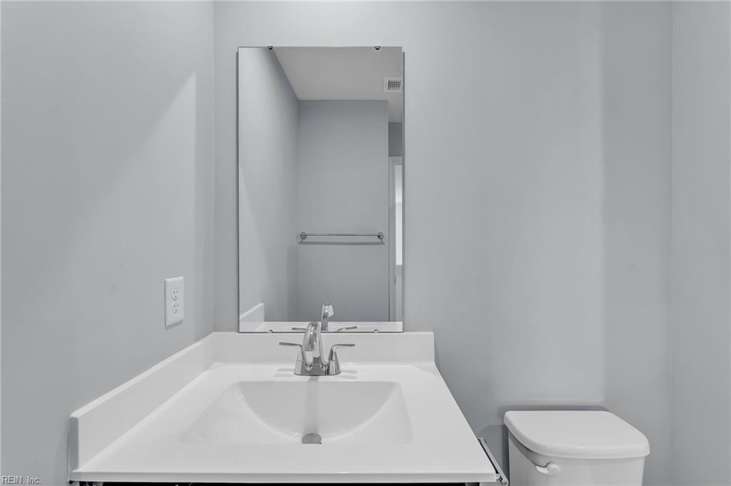 1306 Elder St Property Photo 45