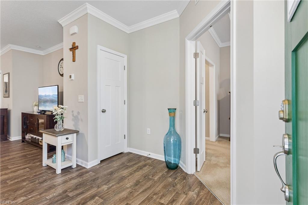 302 Promenade Ln Property Photo 5