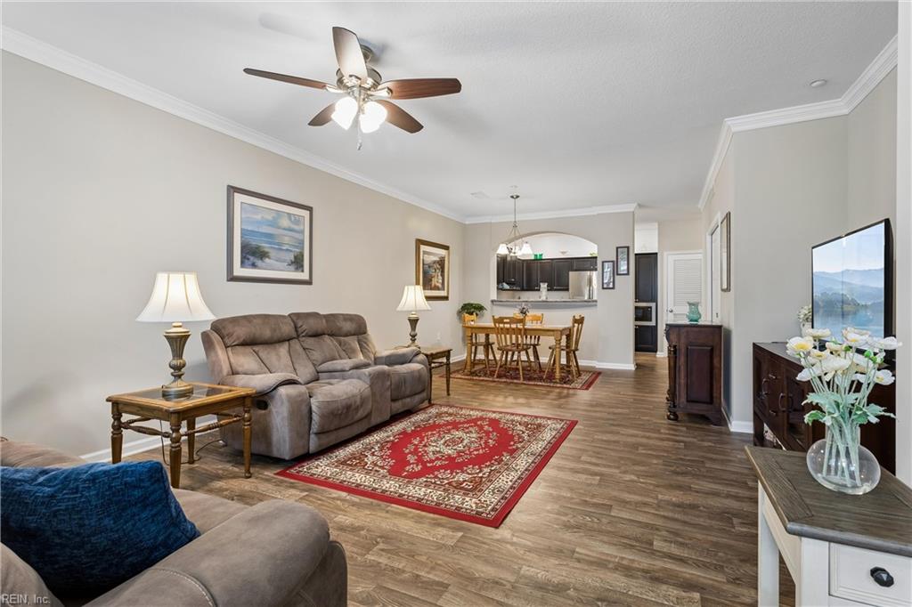 302 Promenade Ln Property Photo 9