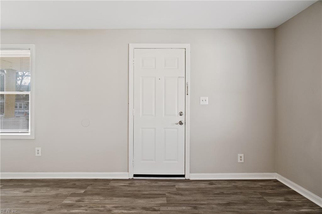 6 Worden Pl Property Photo 2