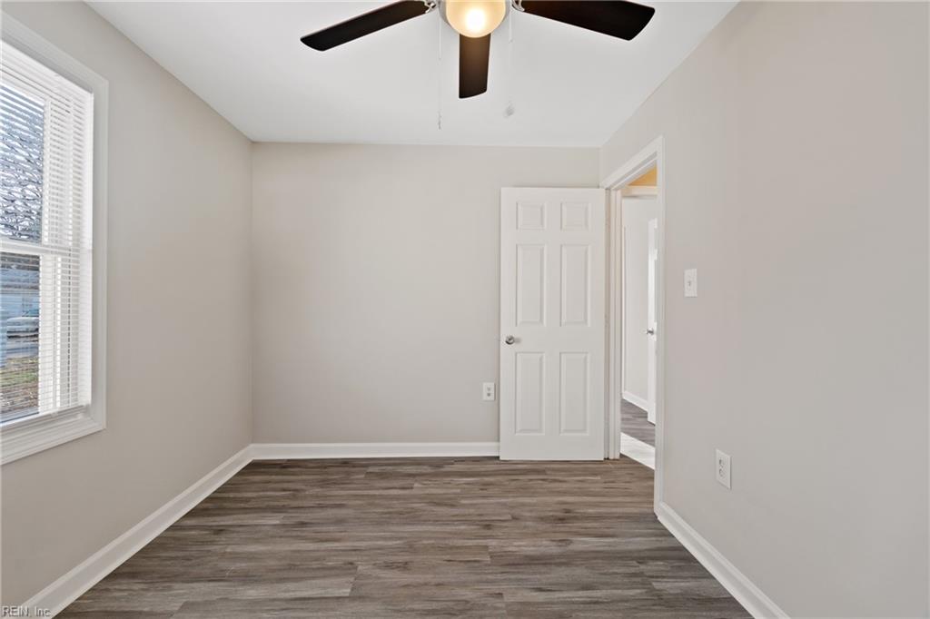 6 Worden Pl Property Photo 8