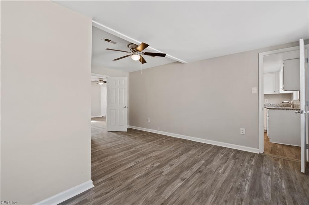 6 Worden Pl Property Photo 13