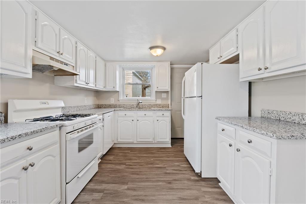 6 Worden Pl Property Photo 14