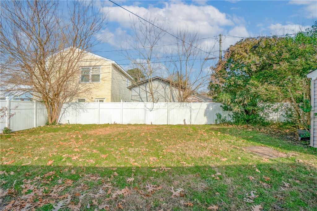 6 Worden Pl Property Photo 17