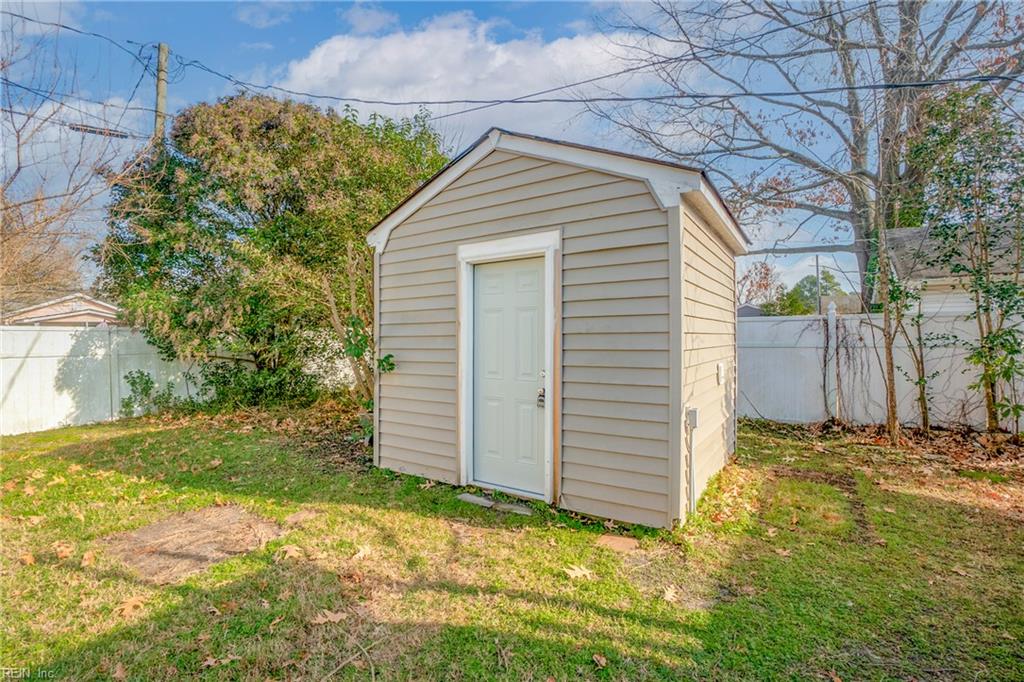 6 Worden Pl Property Photo 20