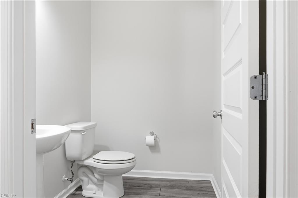 106 Sea Hero Ct Property Photo 9