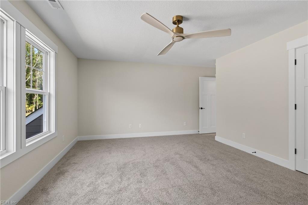 4020 Tucker Ln Property Photo 42