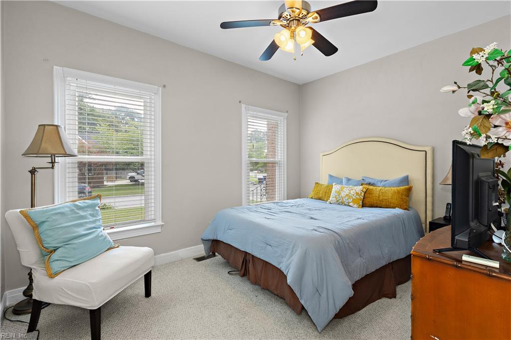 812 Brookside Arch Property Photo 19