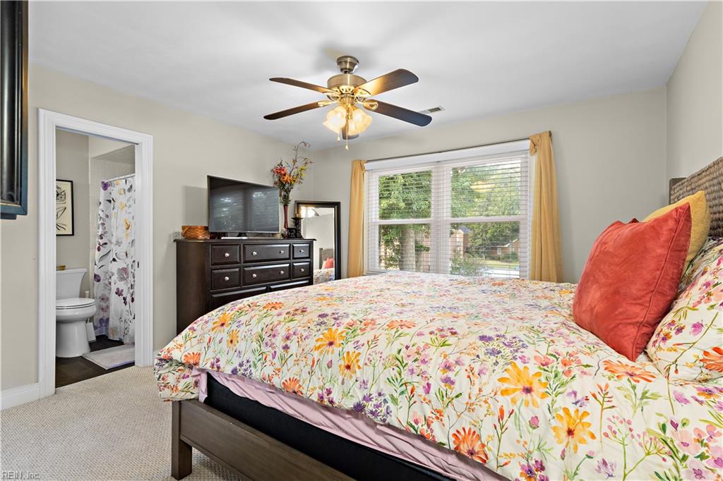 812 Brookside Arch Property Photo 23