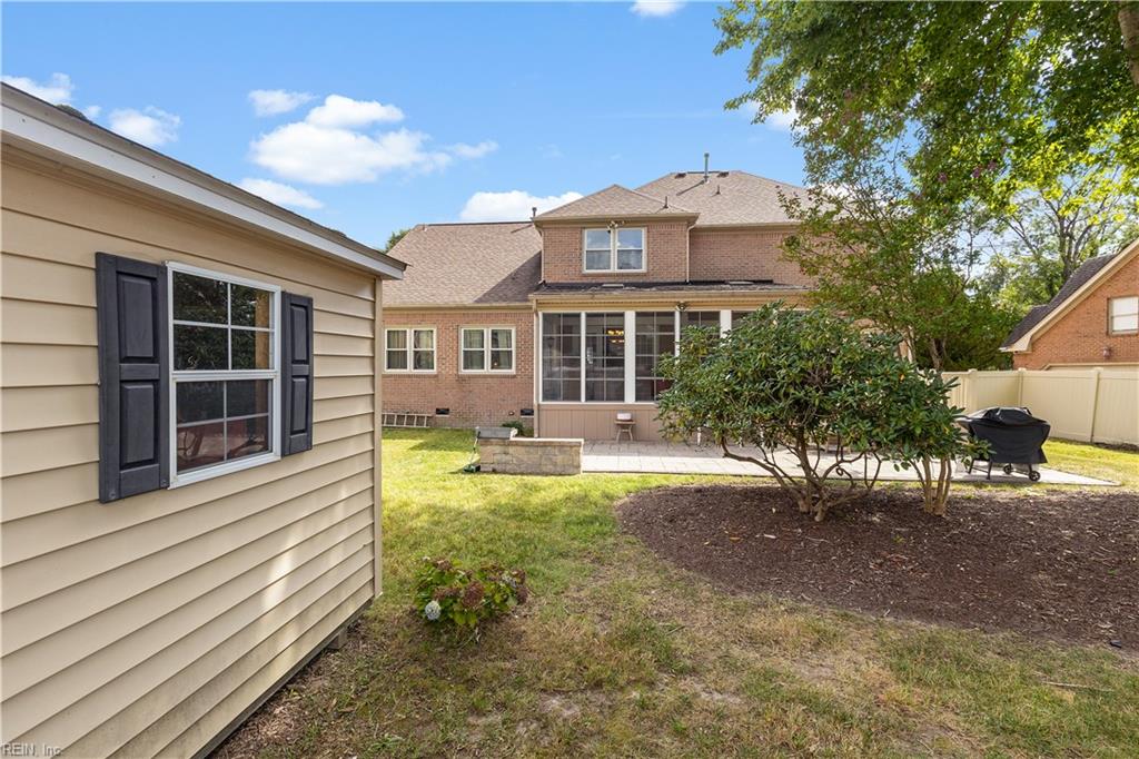 812 Brookside Arch Property Photo 39