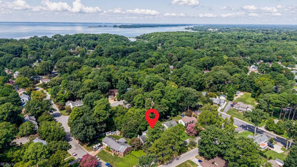 127 James Landing Rd Property Photo 3