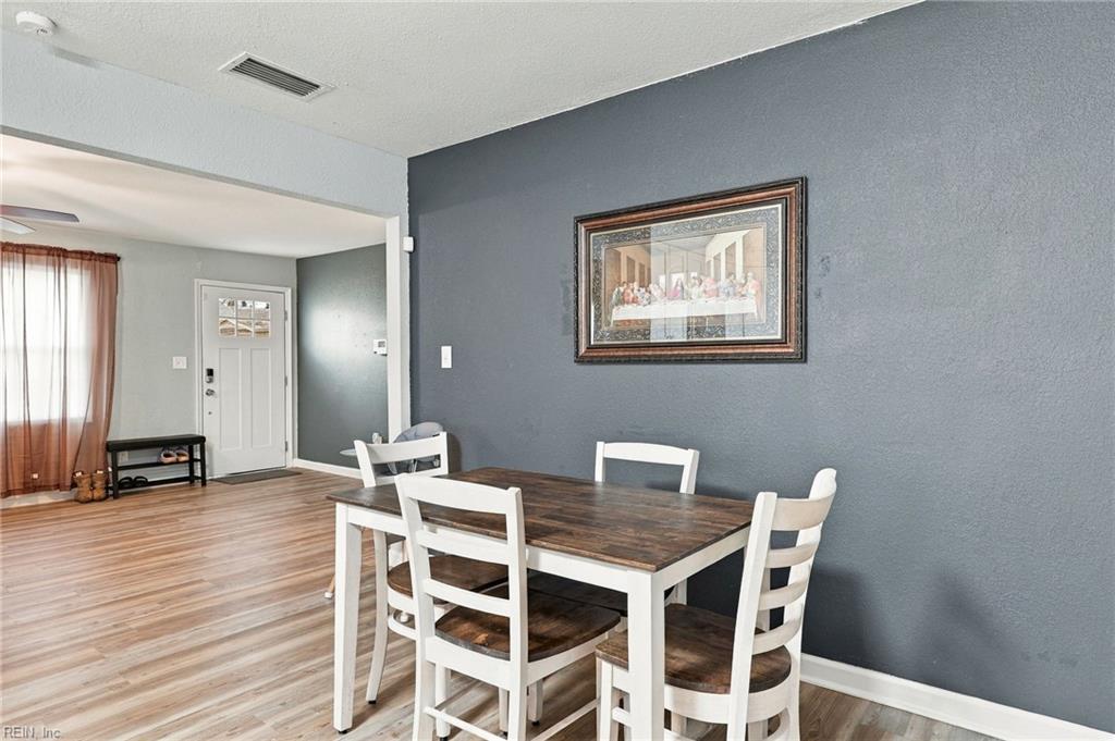 5341 Libertyville Rd Property Photo 15