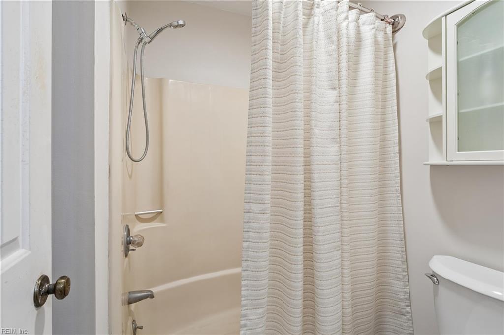 585 Crown Point Dr Property Photo 26