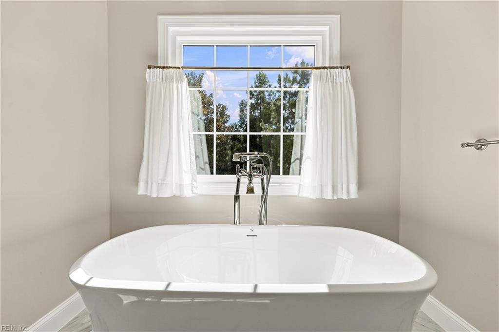 103 Country Meadows Dr Property Photo 16
