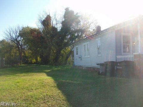 263 W Queen St Property Photo 6