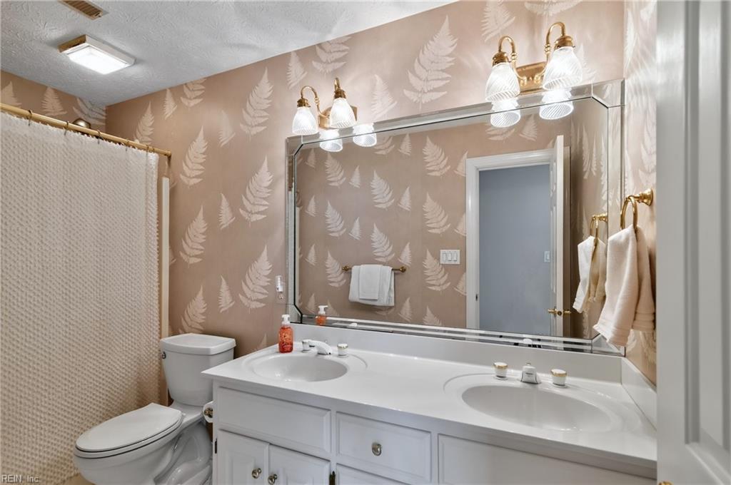 20218 Olde Towne Ct Property Photo 27
