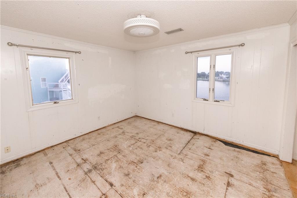 360 Back Bay Cres Property Photo 46