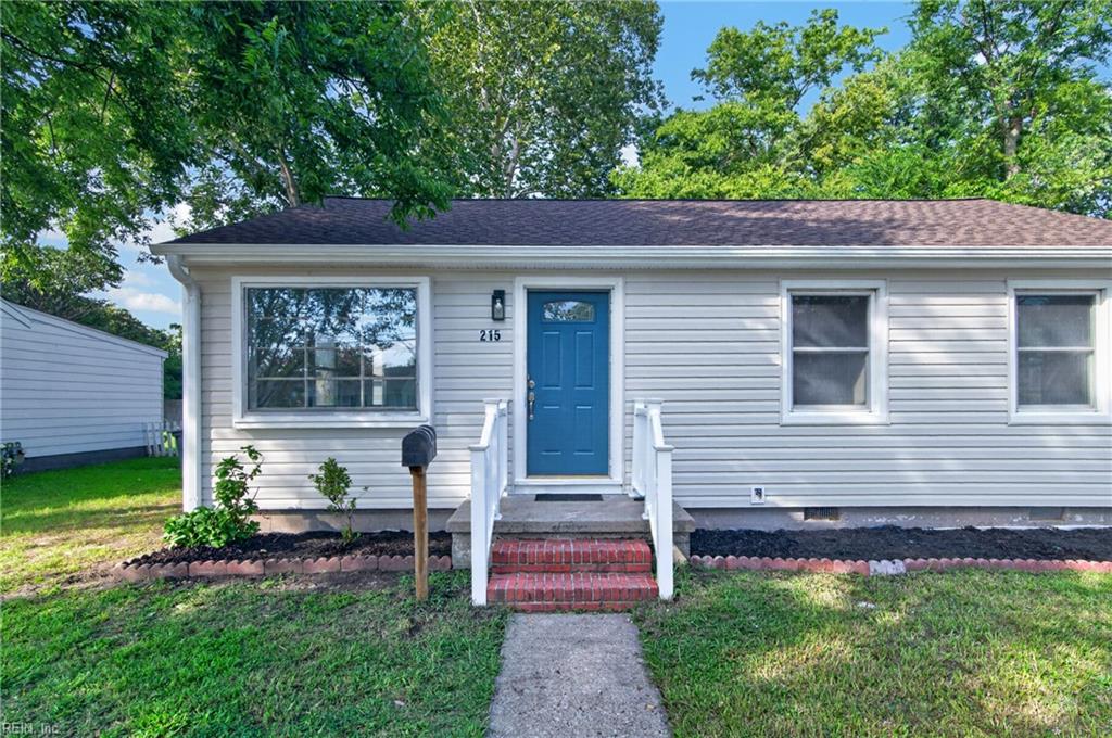 215 Courtney Dr Property Photo 1