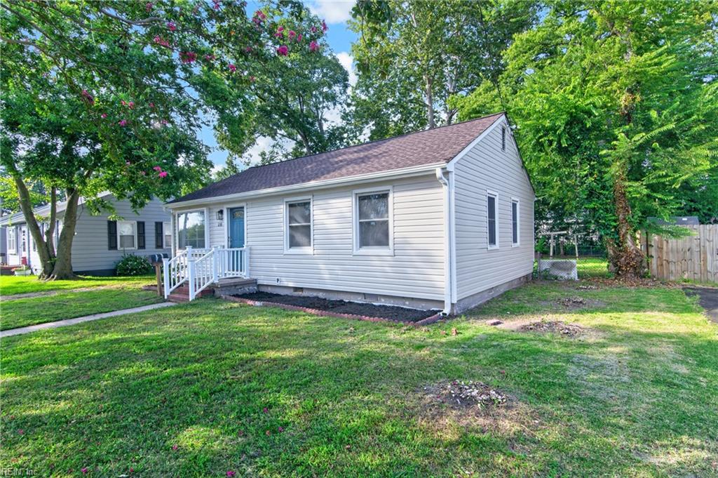 215 Courtney Dr Property Photo 2