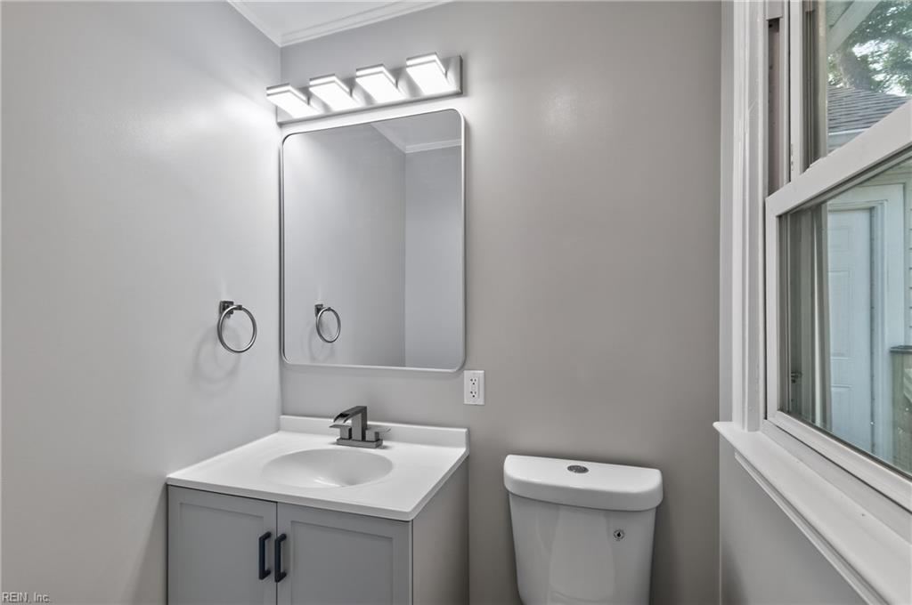 215 Courtney Dr Property Photo 17
