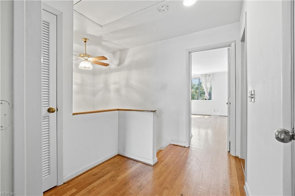 332 College Pl Property Photo 19