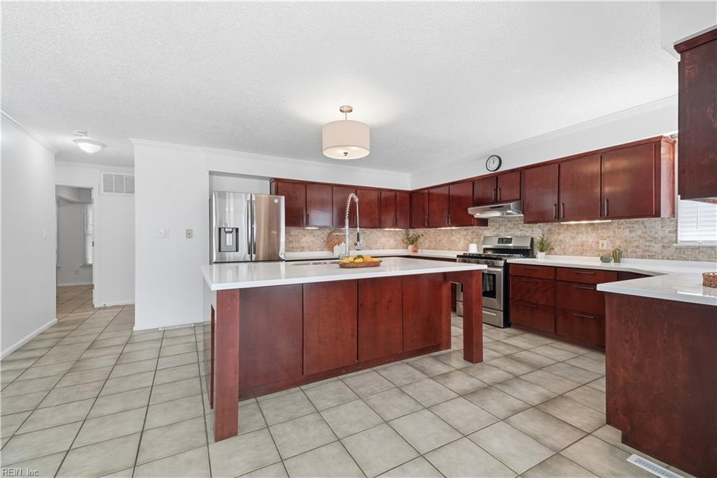1113 Canavos Ct Property Photo 8