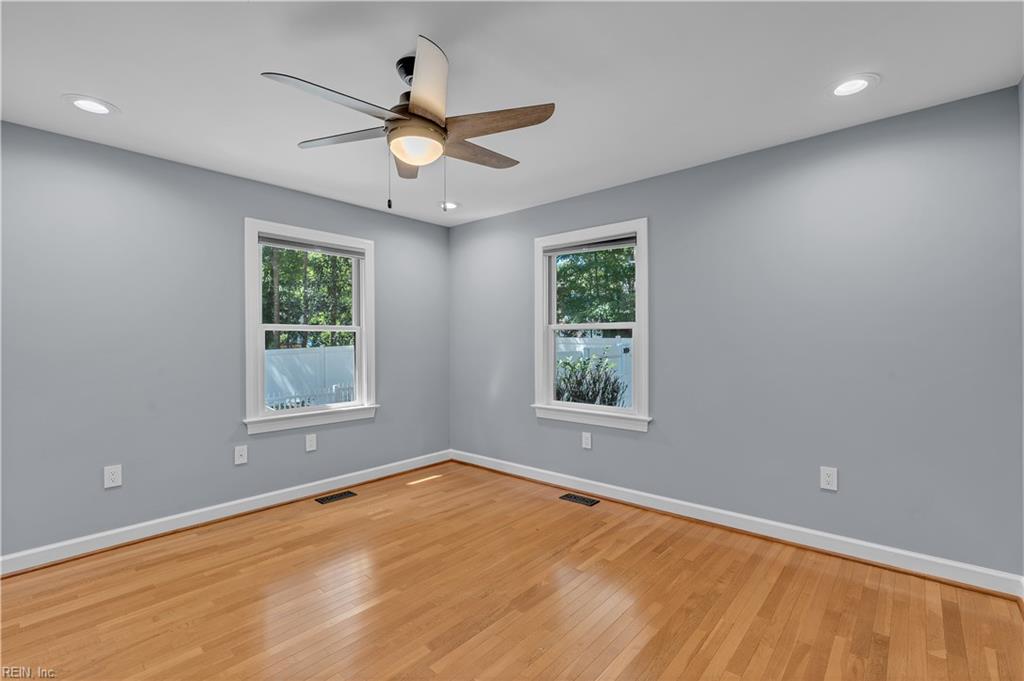 124 Gillette Ct Property Photo 28