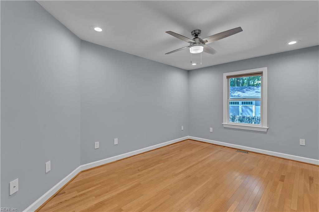 124 Gillette Ct Property Photo 32