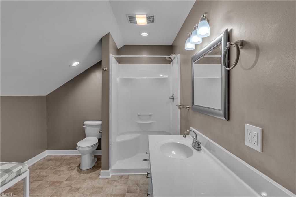 124 Gillette Ct Property Photo 45
