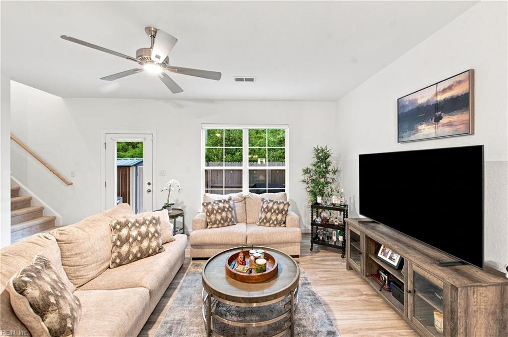 2556 Fieldsway Dr Property Photo 15
