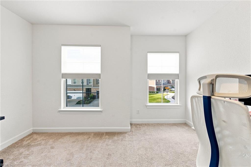 2556 Fieldsway Dr Property Photo 25