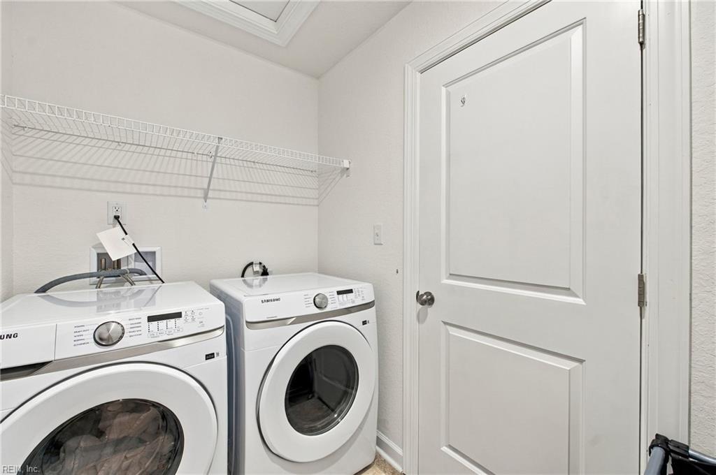 2556 Fieldsway Dr Property Photo 31