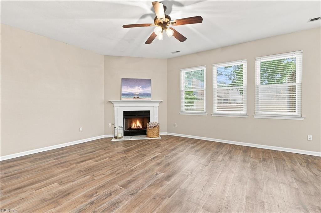 1901 Somersby Ln Property Photo 7