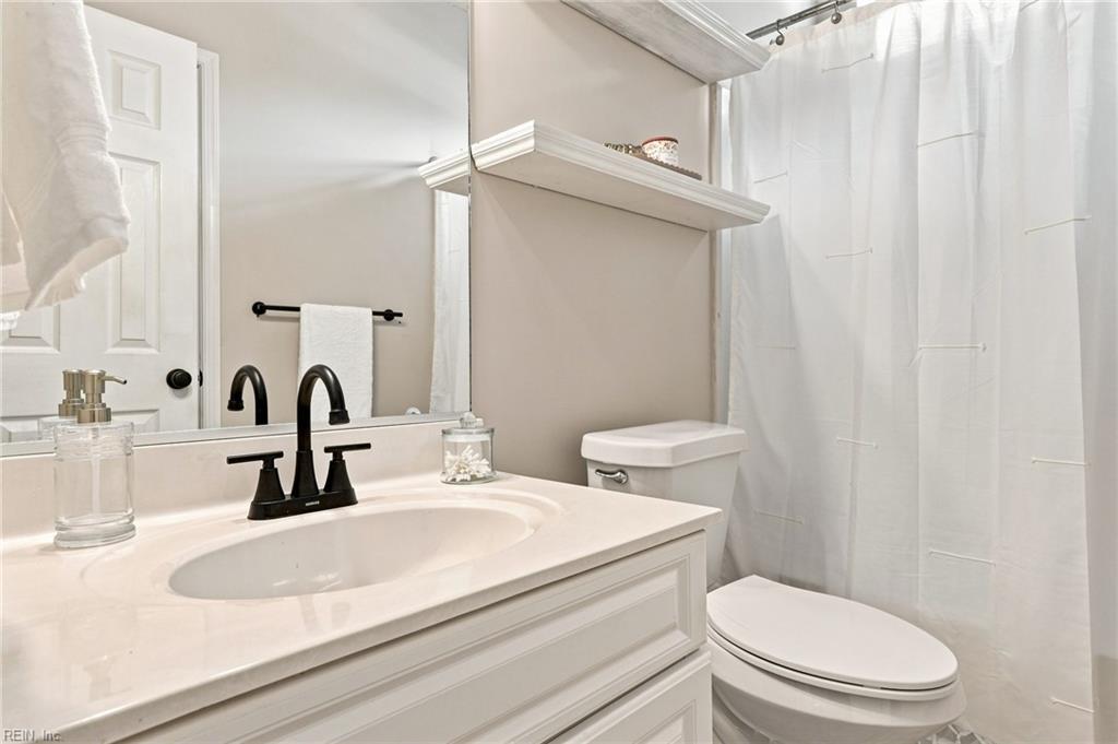 1901 Somersby Ln Property Photo 19