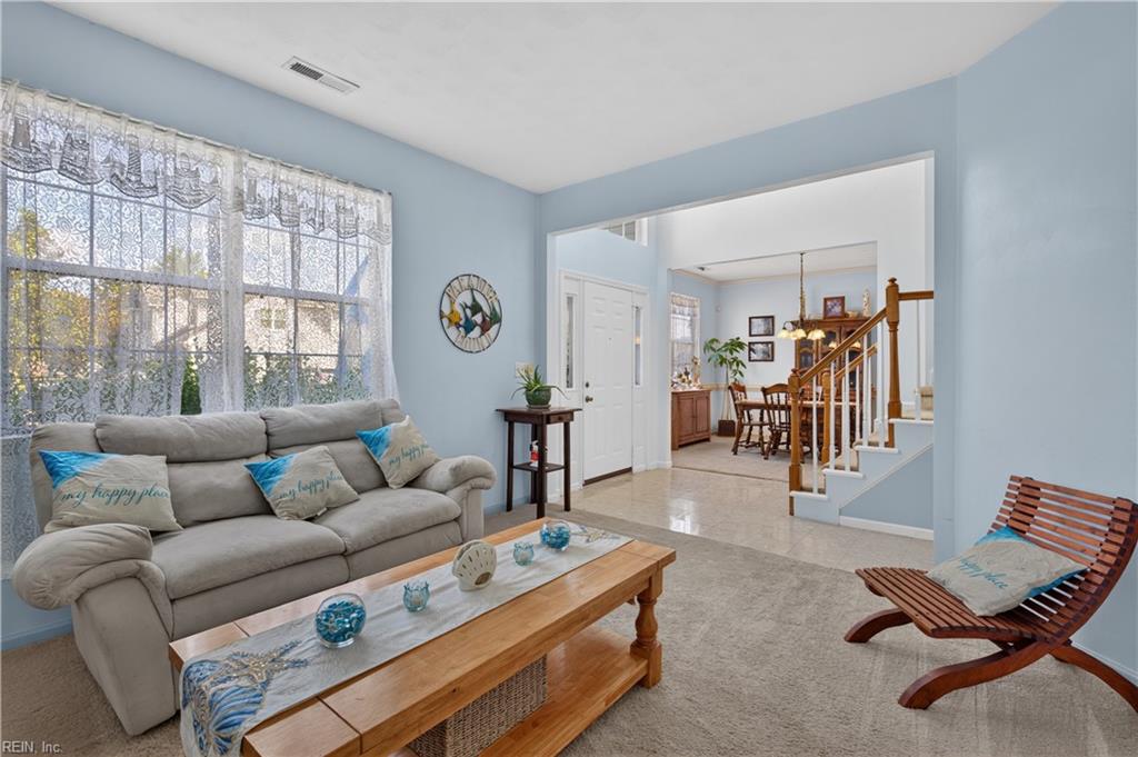 311 Lancing Way Property Photo 6