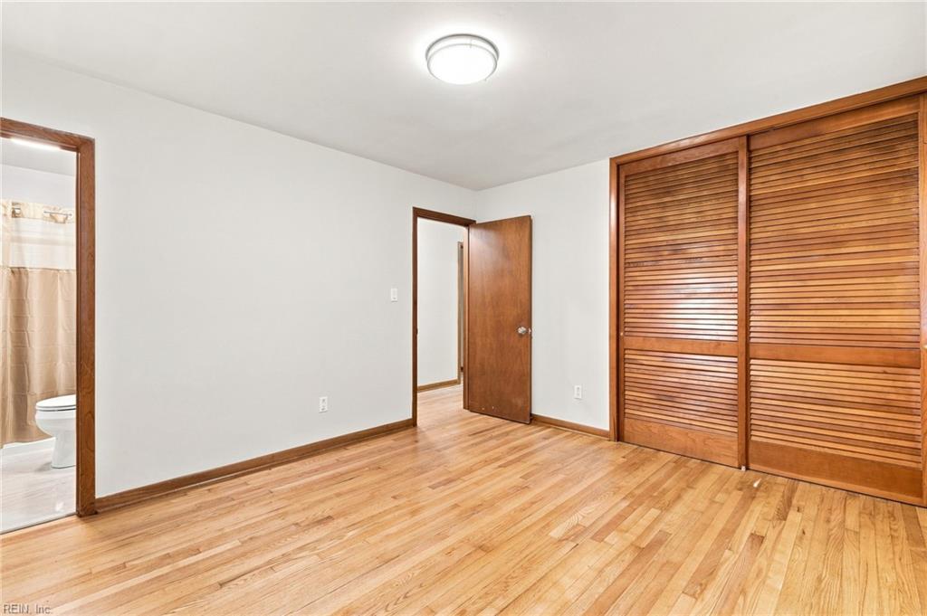 498 Windemere Rd Property Photo 19