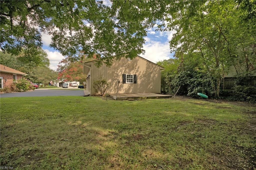 498 Windemere Rd Property Photo 30
