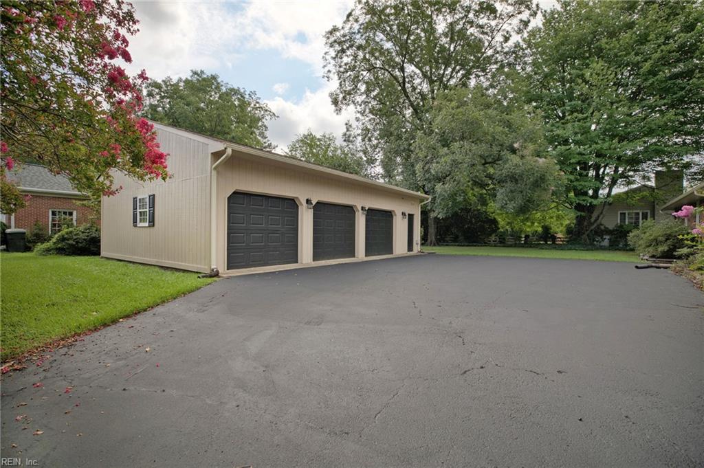 498 Windemere Rd Property Photo 34